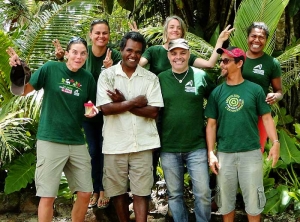 Sophie TRON,  Gwenaelle LETOURNEUR, Pothin WADRA, Claire ROCHETTE, Didier PASTOU, Nicolas HUGOT, Lucienne NEMEMBREUX (de gauche à droite)
Equipe GDS-V - POLYNESIE-FRANCAISE